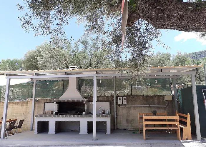 Апартаменты Anna Керион